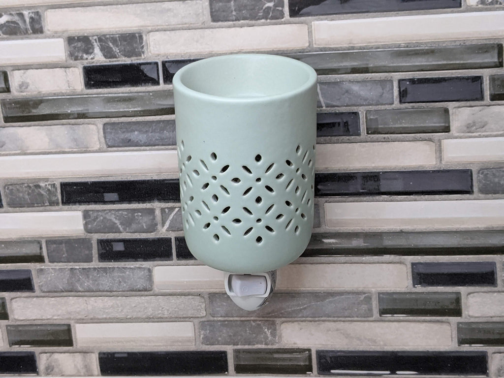 Soft Mint Illumination Wax Warmer